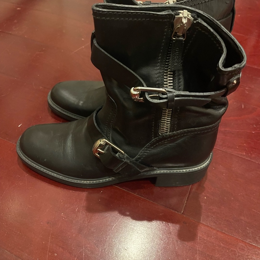 Gucci Black Leather Moto Boots with Buckle - Picture 8 of 9